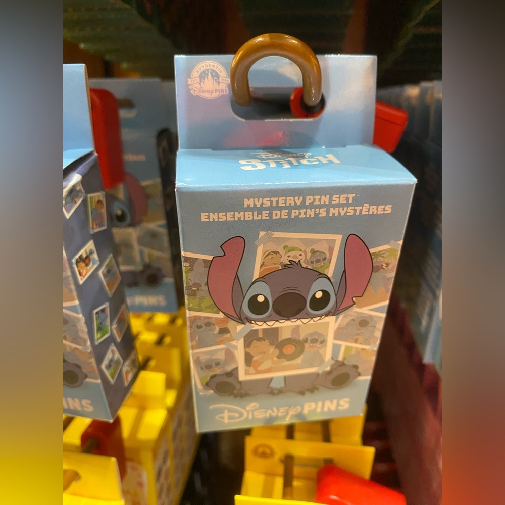 NEW Walt Disney Parks Stitch Photograph Mystery 2 Pin Box Sealed BNWT - Picture 1 of 1